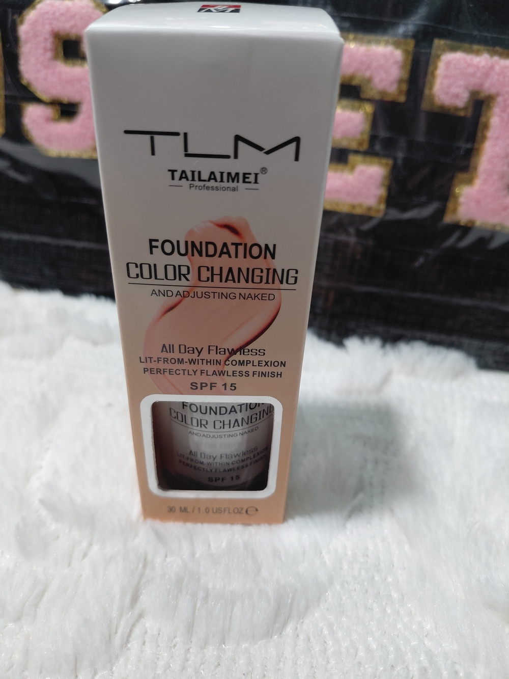 Color Changing Foundation - Light/Nude